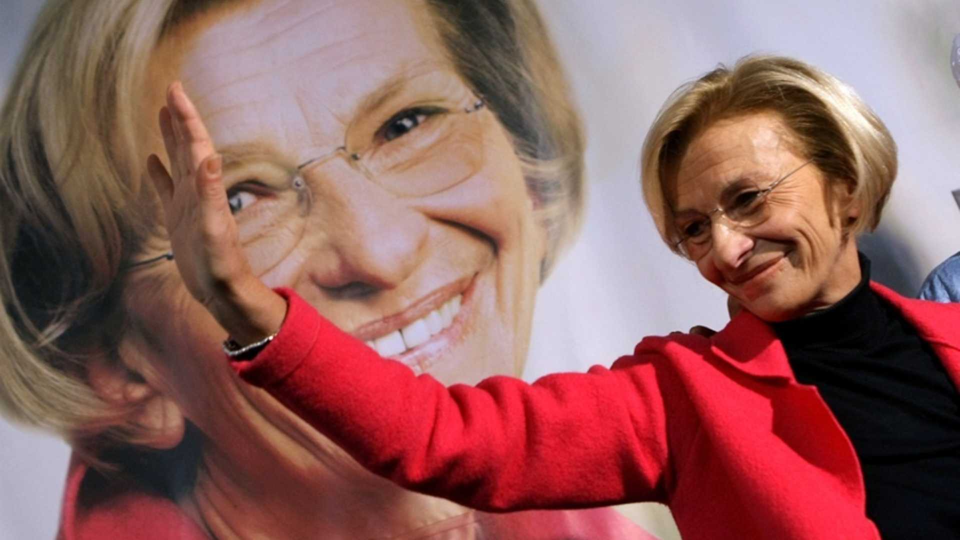 Emma Bonino, il coraggio di raccontare la malattia: cosa sapere sul microcitoma polmonare