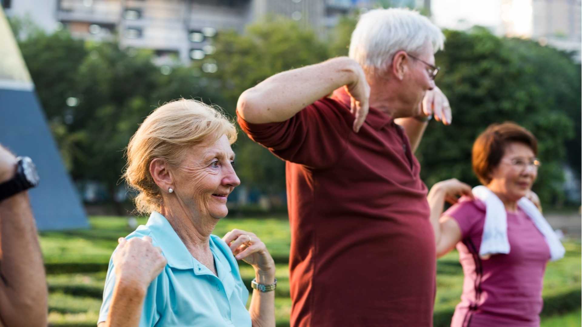 Nonni e sport: perché è sbagliato rinunciare all'attività fisica